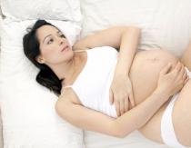 Что такое маловодие при беременности, его причины, чем опасно для плода и матери От чего зависит маловодие